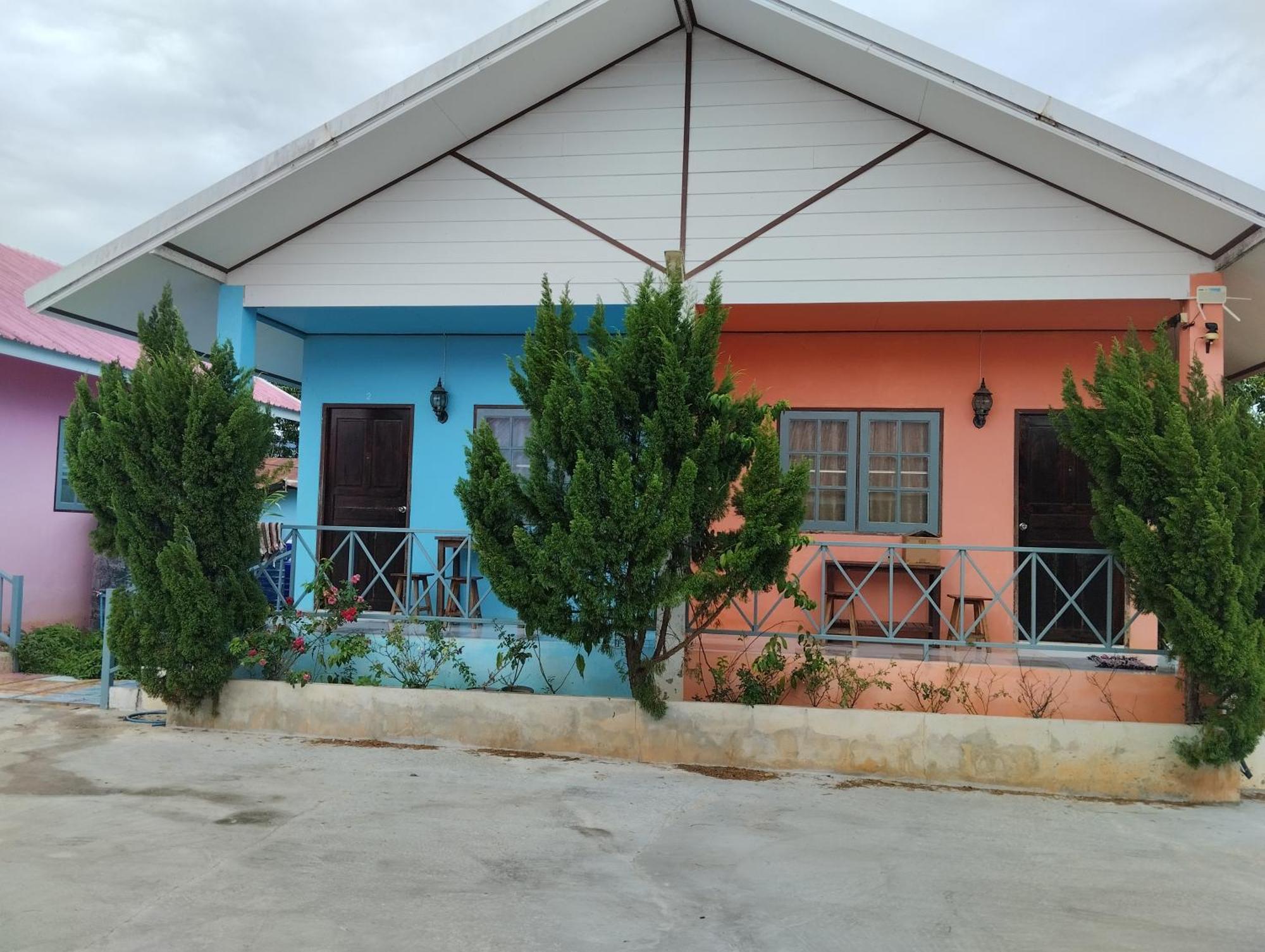 Chanakarn Guesthouse Sangkhla Buri Bagian luar foto