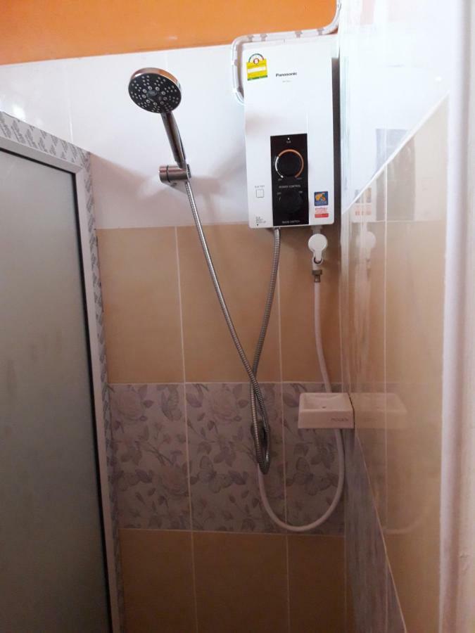 Chanakarn Guesthouse Sangkhla Buri Bagian luar foto